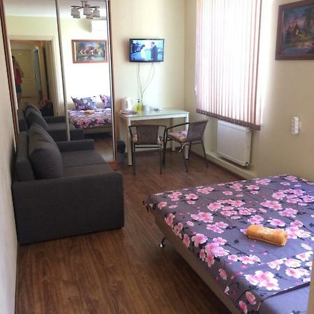 Room In The Guest House Odessa Esterno foto